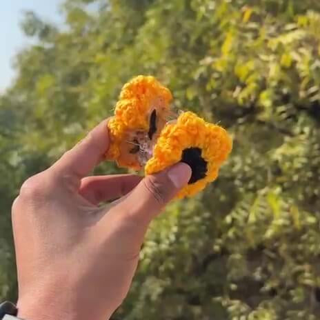 Handmade Crochet Sunflower Hair Clutcher – Yellow & Black Decorative